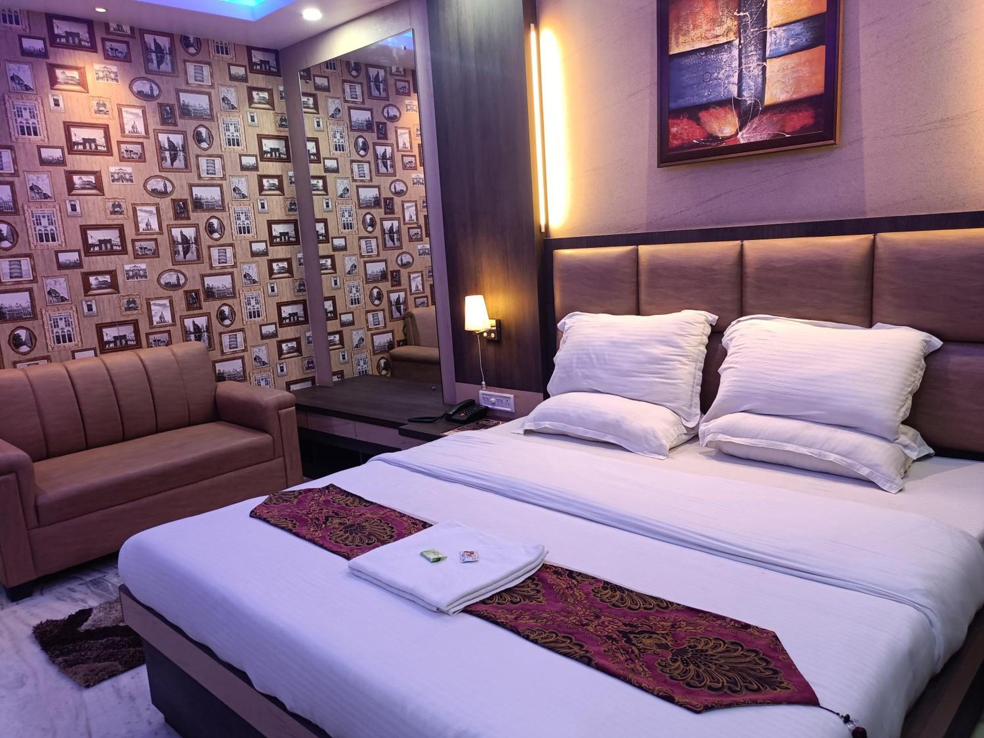 Hotel Sudakshina By Roh ซิลชาร์ ภายนอก รูปภาพ